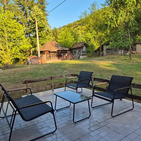 Domacinstvo Pecina Σπίτι διακοπών