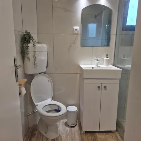 Domacinstvo Pecina Σπίτι διακοπών