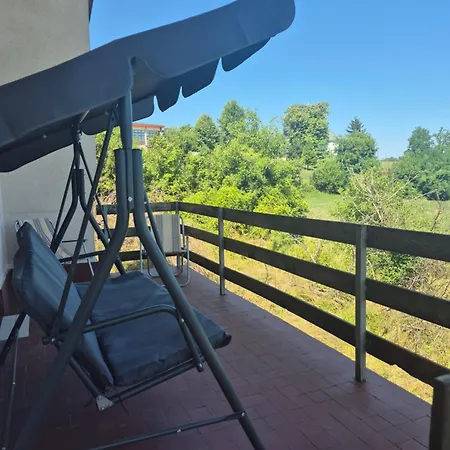 Domacinstvo Pecina Σπίτι διακοπών