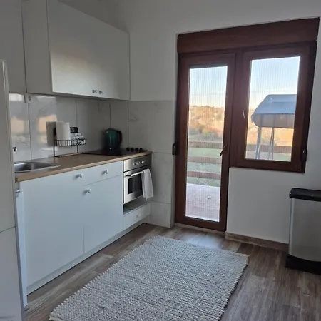 Domacinstvo Pecina Σπίτι διακοπών